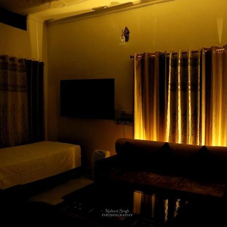 Tattva Luxurious Apartment Varanasi Esterno foto